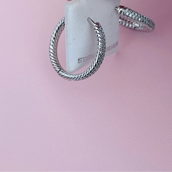 925 Sterling Silver Hoop Earrings - Picture 2 of 9